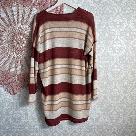 5/$30 Reb & J Striped V Neck Sweater XL - Picture 2 of 4